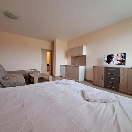 Studio In Seven Seasons Apartment